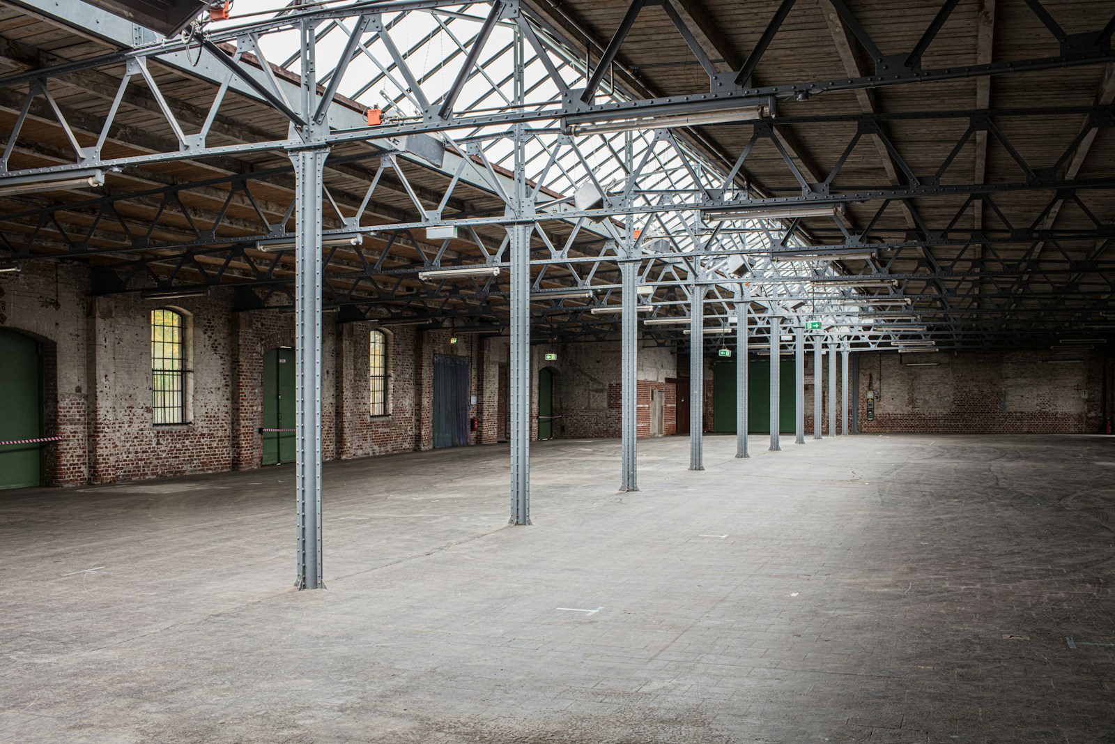 Right Storage Solutions in Dubai: gray concrete flooring